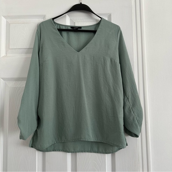 Forever 21 green blouse - Picture 6 of 6